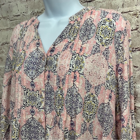 La Cera Pink Damask Print Button Long Sleeve Blouse - Picture 3 of 12